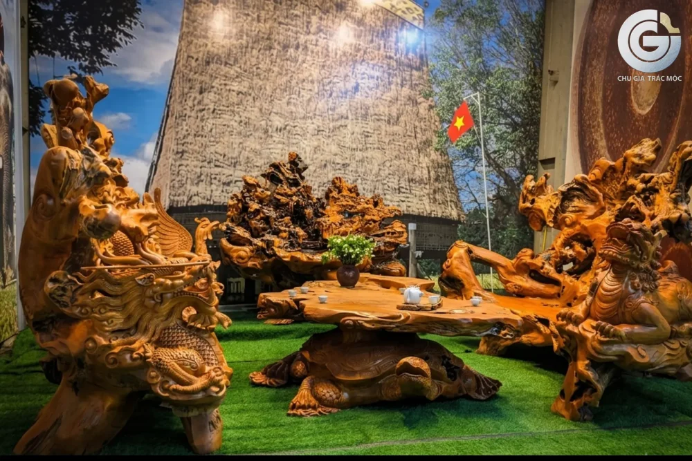 Bộ bàn ghế Tứ Linh (Gỗ Lũa trai vàng) - Ảnh 7