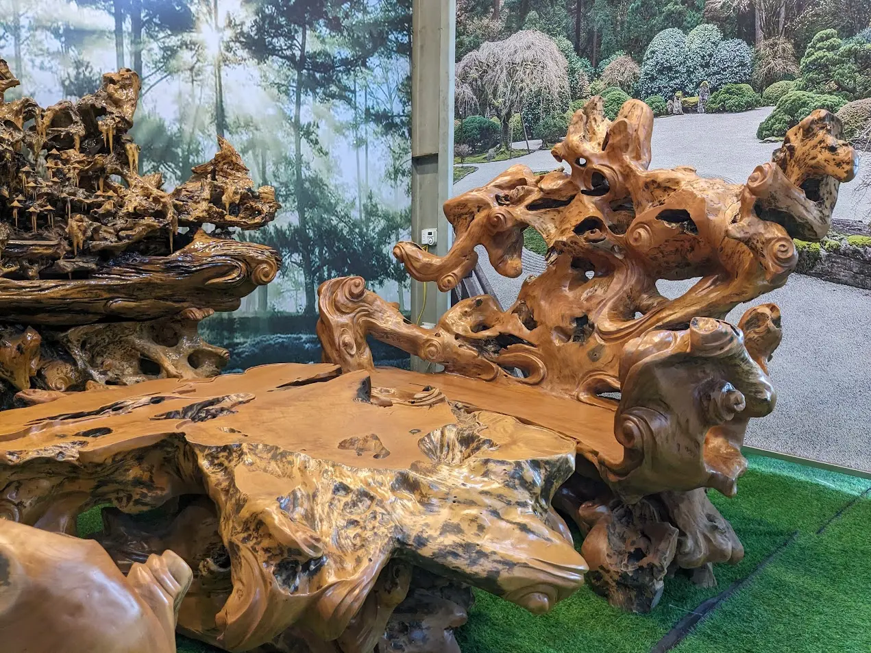Bộ bàn ghế Long Vân Khánh Hội (Gỗ Lũa trai vàng)