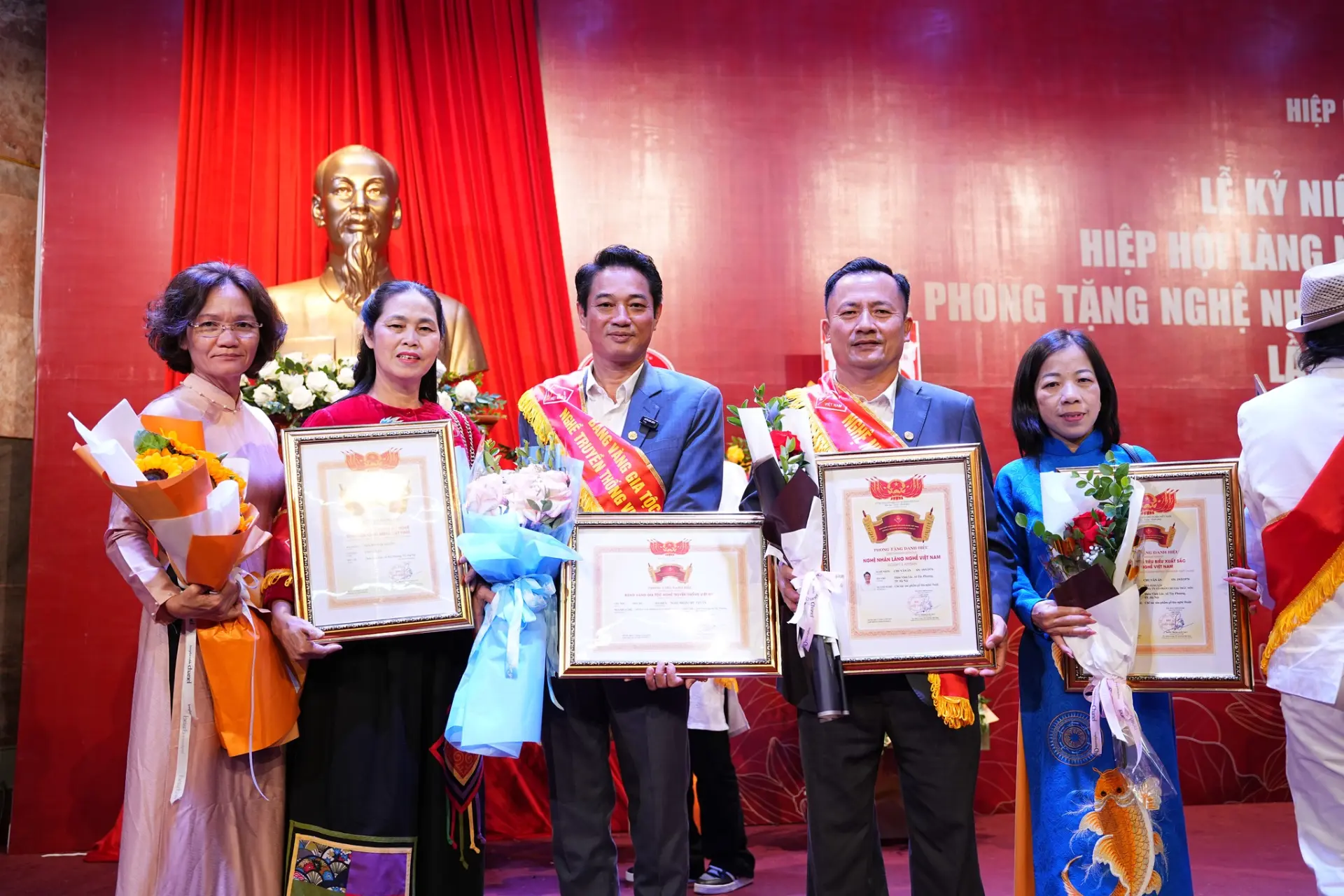 Chu Gia Trác Mộc